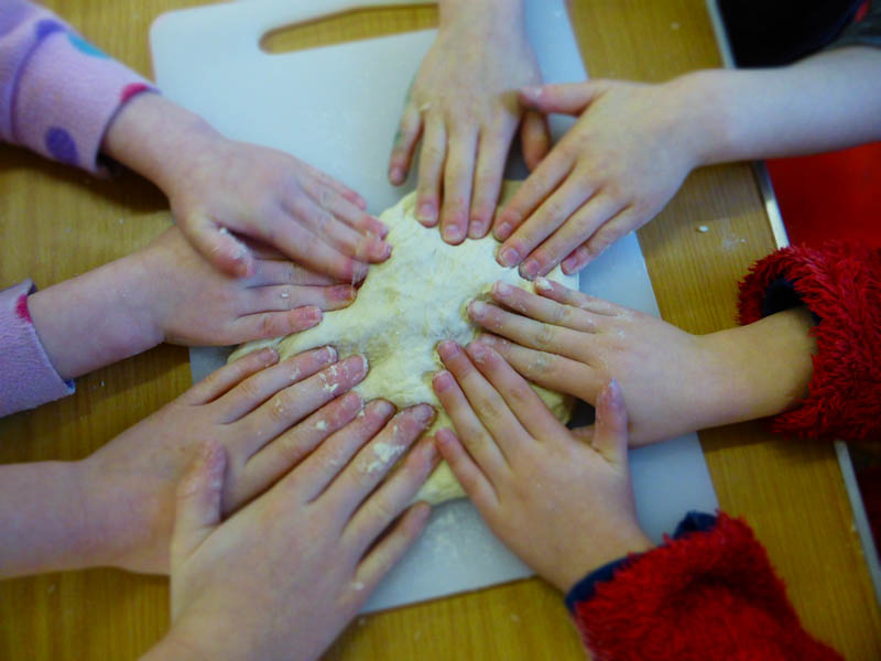 https://indigoartsandcrafts.co.uk/wp-content/uploads/2018/06/Indigo-Arts-and-Crafts-February-half-term-2017-19.jpg