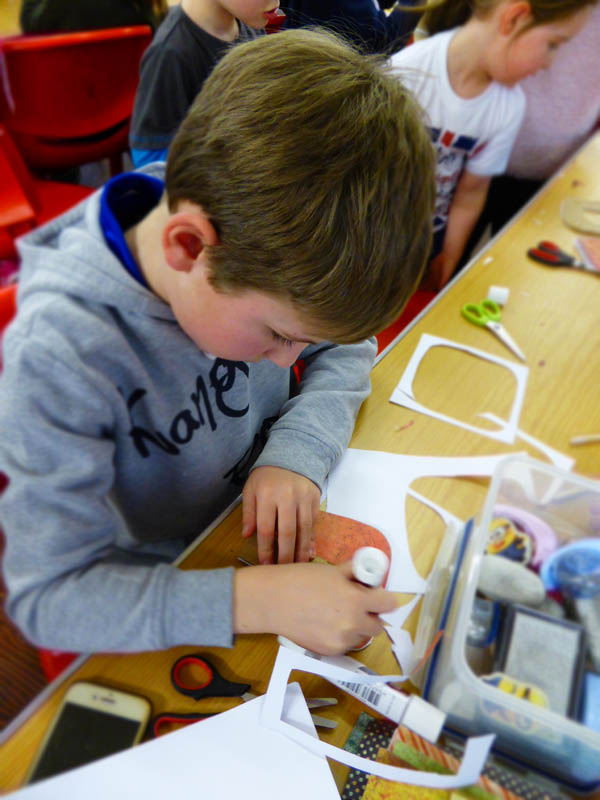 https://indigoartsandcrafts.co.uk/wp-content/uploads/2018/06/Indigo-Arts-and-Crafts-February-half-term-2017-28.jpg