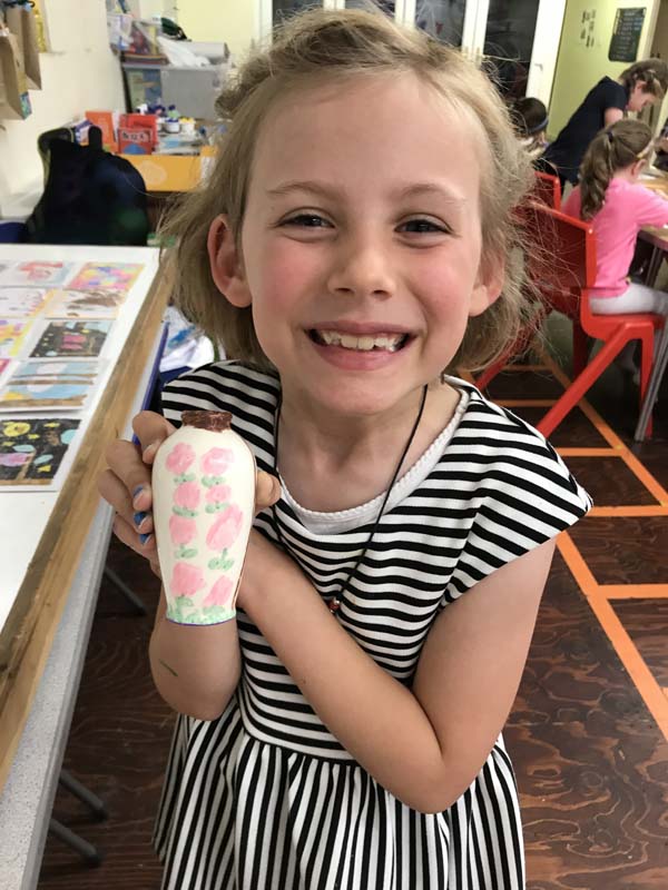https://indigoartsandcrafts.co.uk/wp-content/uploads/2018/06/Indigo-Arts-and-Crafts-Summer-2017-214.jpg
